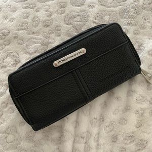 Stone Mountain Black leather wallet